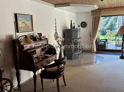  Charmanter Flachdachbungalow mit 2 Ferienwohnungen – Traumhafte Gartenanlage nahe dem Timmeler Meer