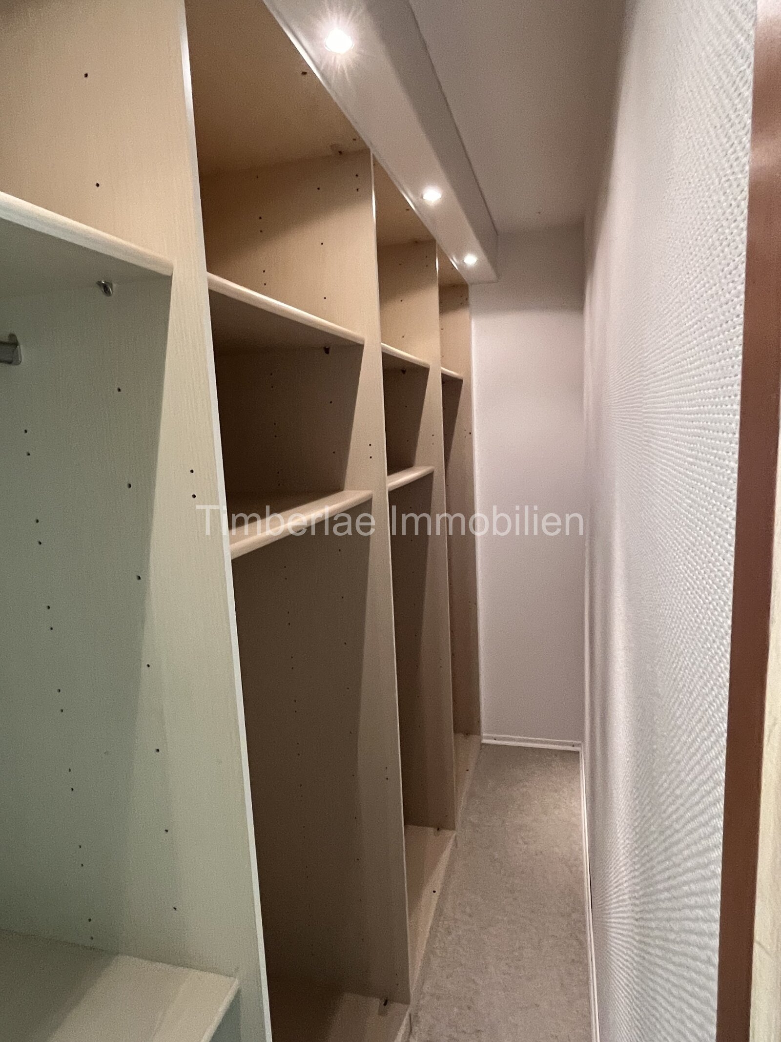 Exclusiver Winkelbungalow in ruhiger Lage  